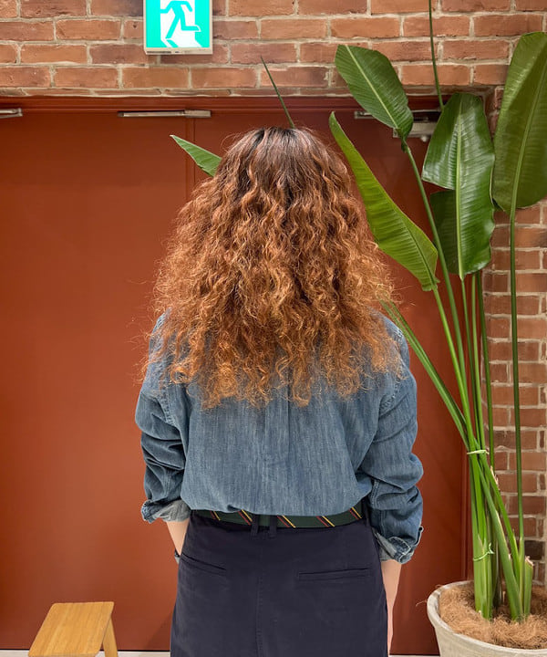 エノモト アミさんの「BEAMS WOMEN｜BEAMS PLUS / Leather Tab Ribbon Belt」を使ったコーディネート