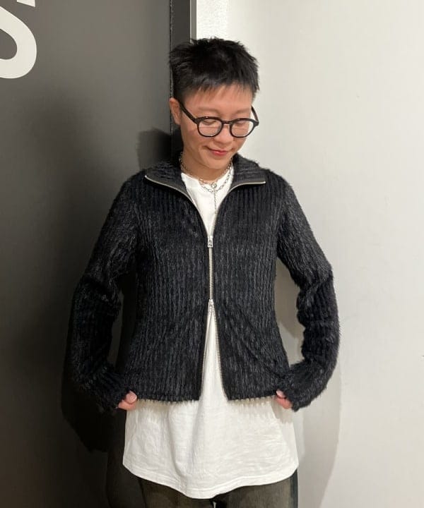 土田 達也さんの「BEAMS WOMEN｜シャギー ハイネック ジップ カーディガン」を使ったコーディネート