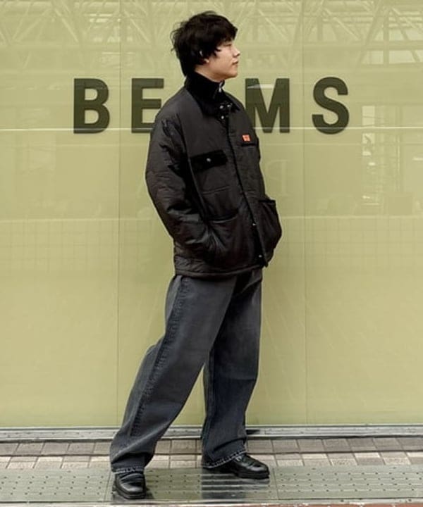 秋元 亮汰さんの「【別注】FRED PERRY / ドライバーズ ニット」を使ったコーディネート