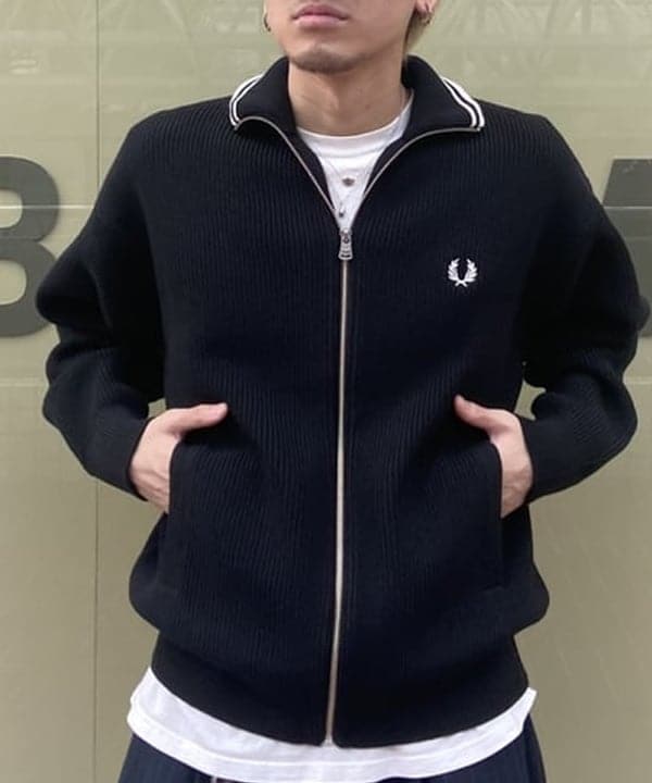 Lazzyさんの「【別注】FRED PERRY / ドライバーズ ニット」を使ったコーディネート