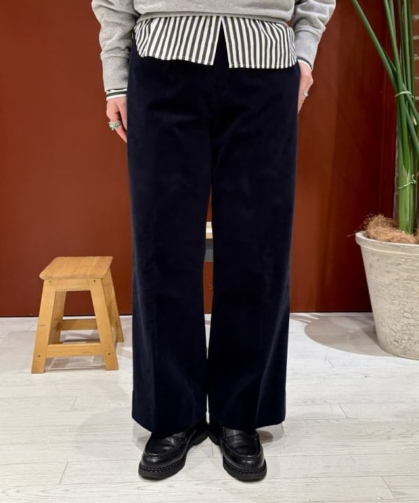 クロサワさんの「BEAMS WOMEN｜ロンドンストライプ ボタンダウンシャツ」を使ったコーディネート
