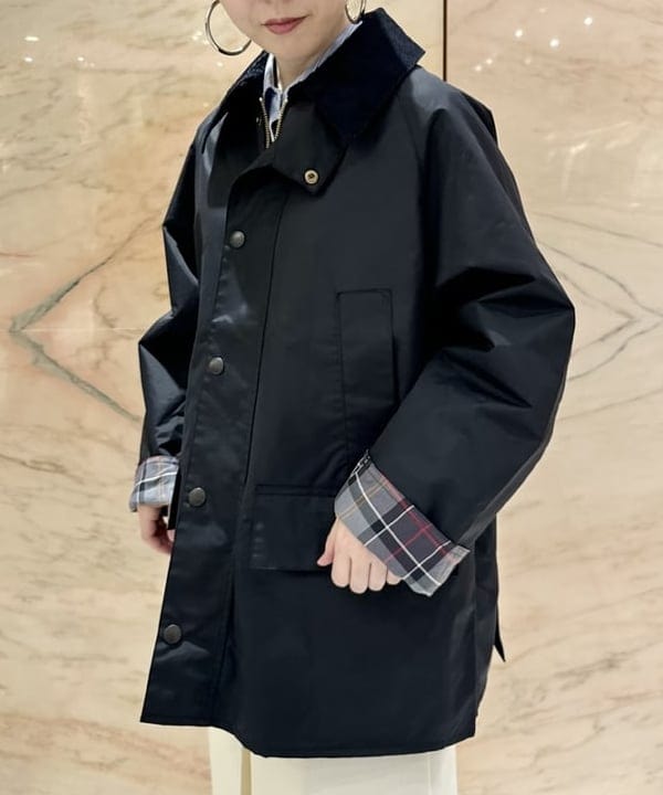 大川 美咲さんの「BEAMS WOMEN｜Barbour / 別注 ナイロンタッサー BEDALE ジャケット」を使ったコーディネート