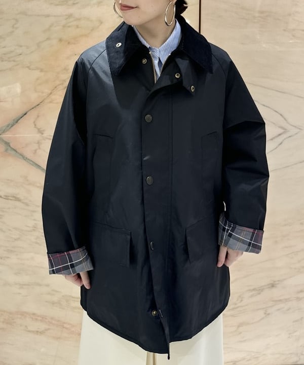 大川 美咲さんの「BEAMS WOMEN｜Barbour / 別注 ナイロンタッサー BEDALE ジャケット」を使ったコーディネート