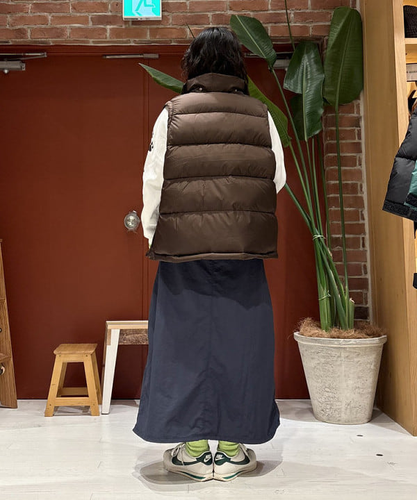 クロサワさんの「BEAMS WOMEN｜Gramicci × BEAMS BOY / 別注 バルーン スカート」を使ったコーディネート