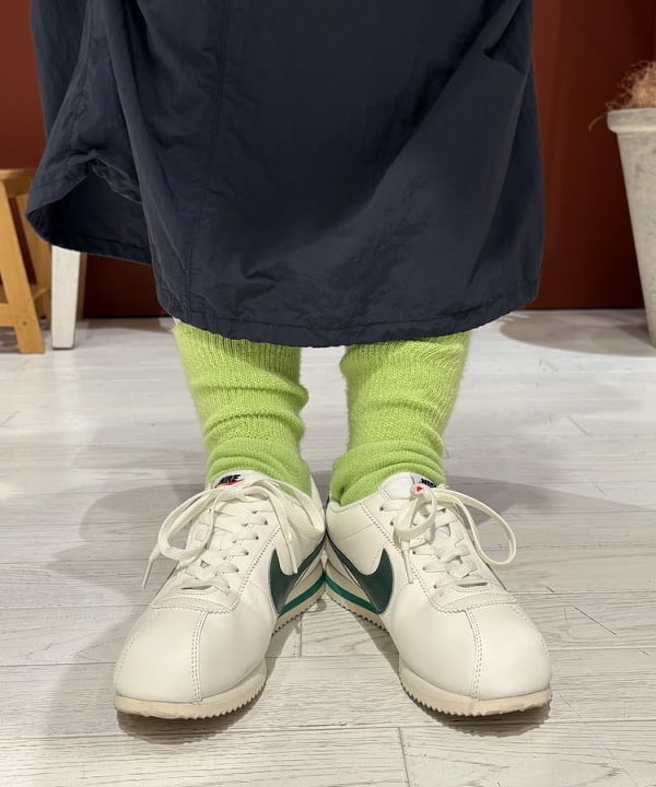 クロサワさんの「BEAMS WOMEN｜Gramicci × BEAMS BOY / 別注 バルーン スカート」を使ったコーディネート