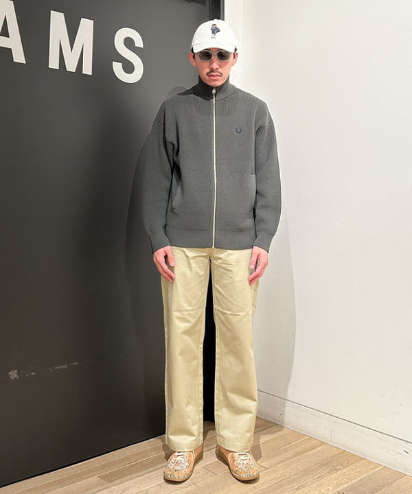 及川 晃さんの「BEAMS WOMEN｜【別注】FRED PERRY / ドライバーズ ニット」を使ったコーディネート