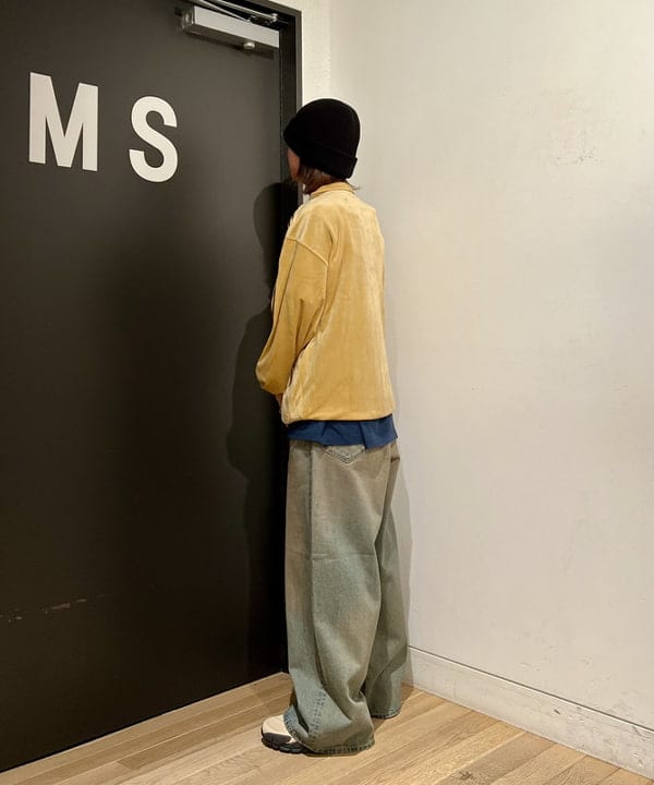 関澤 佑樹さんの「BEAMS WOMEN｜【別注】Lee / WIDE FADE BAGGY JEANS」を使ったコーディネート