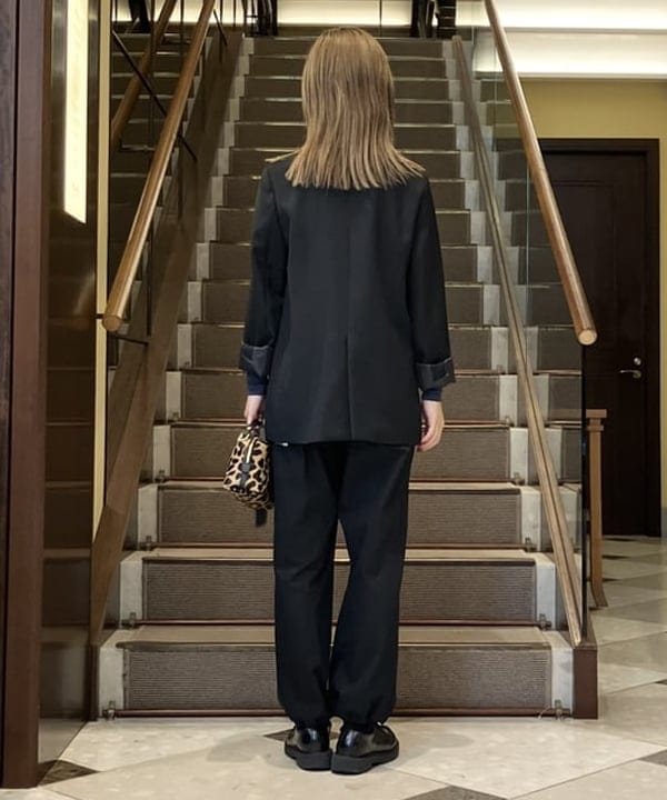 蒲原 捺美さんの「BEAMS WOMEN｜ドライギャバジン ダブルジャケット」を使ったコーディネート