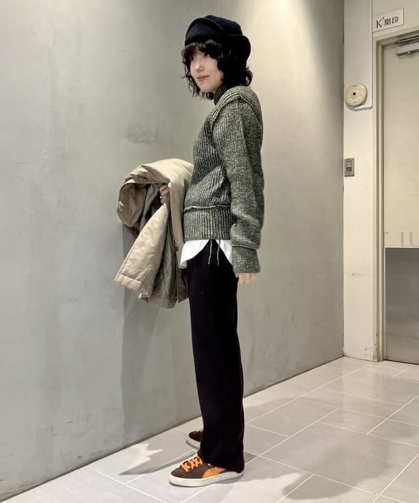 小原 もこさんの「BEAMS WOMEN｜SCREEN STARS /?別注 2トーン ロングスリーブ Tシャツ」を使ったコーディネート