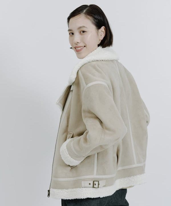 神坂 莉子さんの「BEAMS WOMEN｜エディター坪田あさみ × woadblue × Demi-Luxe BEAMS / 別注 2タック デニムパンツ」を使ったコーディネート