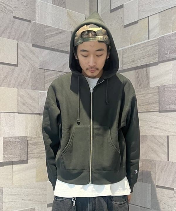 Sunnyさんの「」を使ったコーディネート