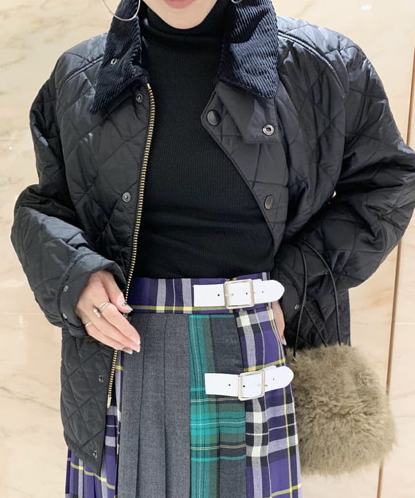 AONO SHIKAMAさんの「BEAMS WOMEN｜Barbour / TRANSPORT キルティング ジャケット」を使ったコーディネート