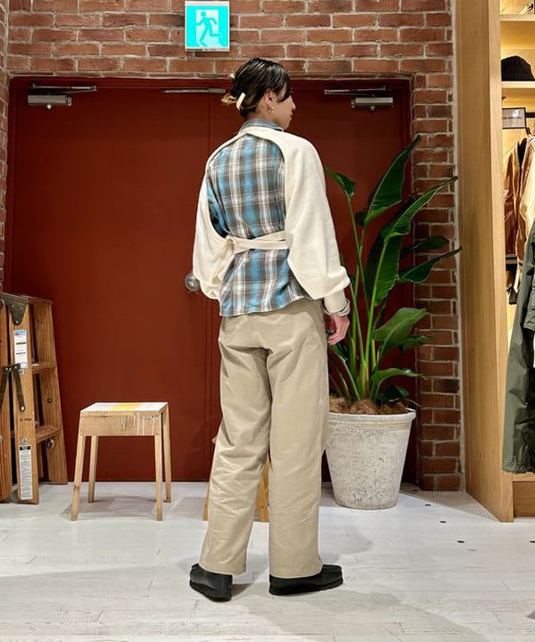 marieさんの「BEAMS WOMEN｜maturely / ビーズ エンブロイダリー バック オープン カーディガン」を使ったコーディネート