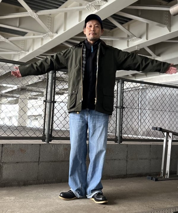 ザキサンさんの「BEAMS WOMEN｜【別注】Barbour / BEDALE 2Layer Classic Fit」を使ったコーディネート