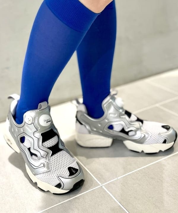 カタヤマ アヤさんの「BEAMS WOMEN｜【別注】Reebok /  INSTAPUMP FURY "Silver"」を使ったコーディネート