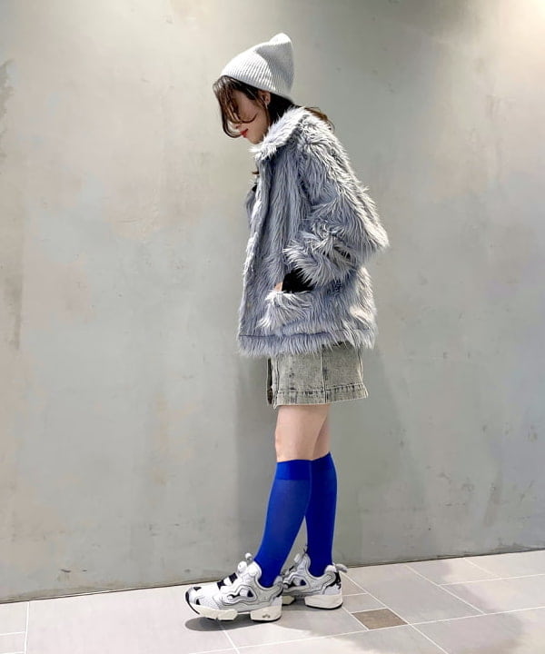 カタヤマ アヤさんの「BEAMS WOMEN｜【別注】Reebok /  INSTAPUMP FURY "Silver"」を使ったコーディネート