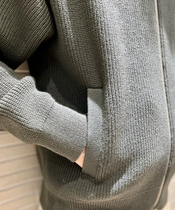 流聖さんの「BEAMS WOMEN｜ベーシック ツイル イージーパンツ」を使ったコーディネート
