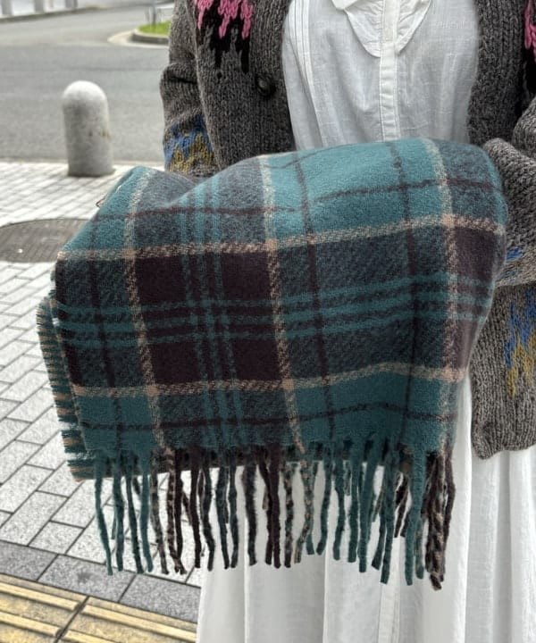 み　う　ちさんの「BEAMS WOMEN｜【別注】BUZZ RICKSON'S / ポプリン アーミーパンツ」を使ったコーディネート