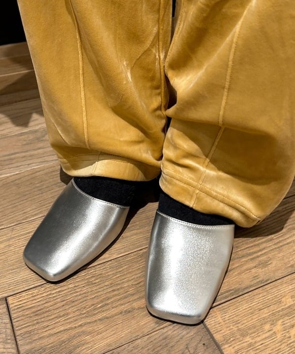 佐藤 亜美さんの「BEAMS WOMEN｜Ray BEAMS / アンクルストラップ パンプス」を使ったコーディネート