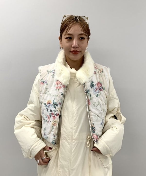 れいなさんの「BEAMS WOMEN｜レッグ ベルト カーゴ パンツ」を使ったコーディネート