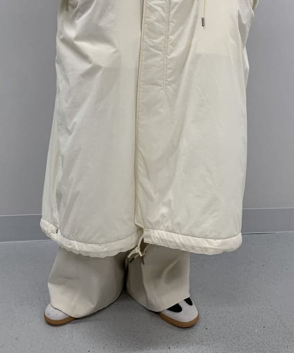 れいなさんの「BEAMS WOMEN｜レッグ ベルト カーゴ パンツ」を使ったコーディネート
