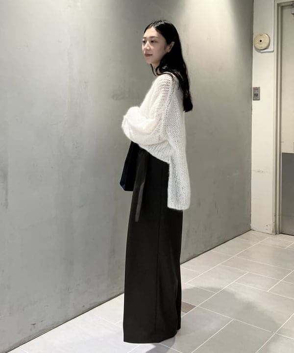 坂本 涼花さんの「BEAMS WOMEN｜バックル 2タック ワイドパンツ」を使ったコーディネート