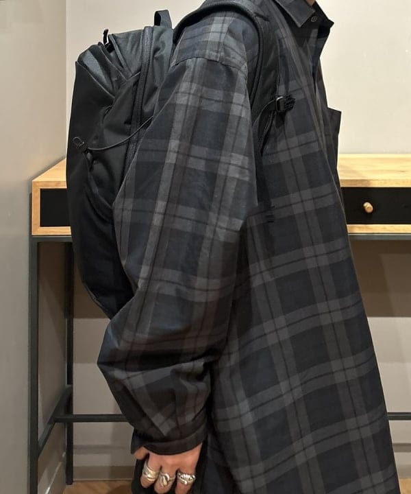 三宅 康平さんの「BEAMS WOMEN｜TIMEX × BEAMS / 別注 IRONMAN（R）8-LAP METAL」を使ったコーディネート