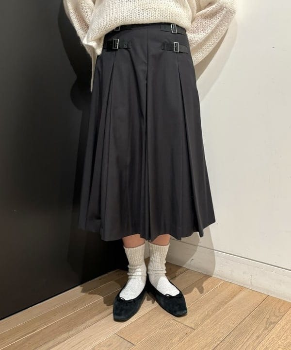 sakuraさんの「BEAMS WOMEN｜キルト ベルト タック スカート」を使ったコーディネート