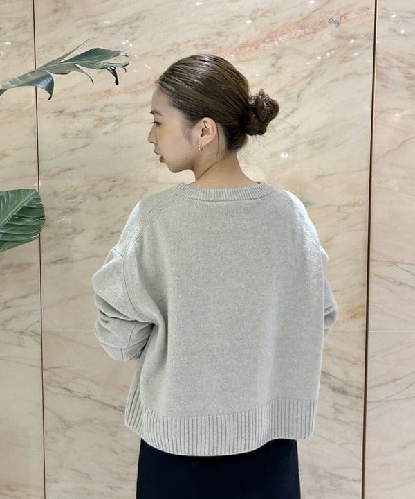 佐藤 美樹さんの「BEAMS WOMEN｜AK+1 / ウール ボタニー スカート」を使ったコーディネート