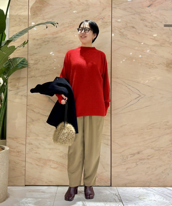 ゆうかさんの「BEAMS WOMEN｜AK+1 / サテン タック パンツ」を使ったコーディネート