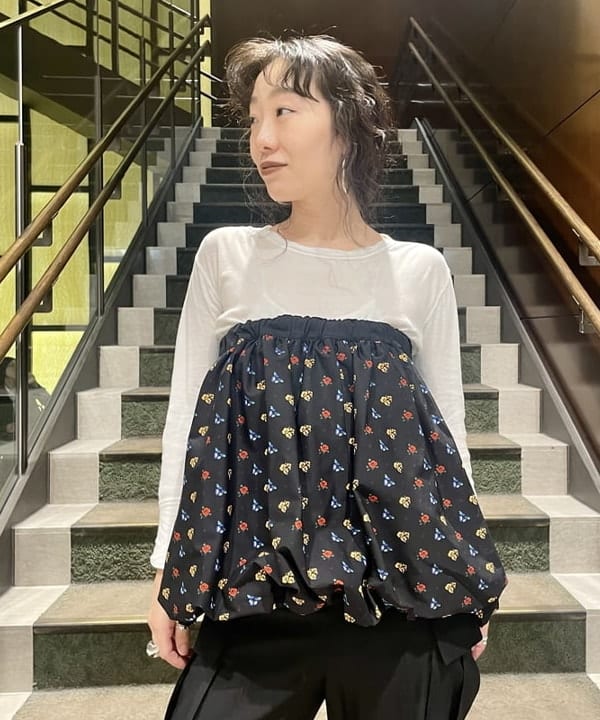 ハルキ　モモナさんの「BEAMS WOMEN｜レッグ ベルト カーゴ パンツ」を使ったコーディネート