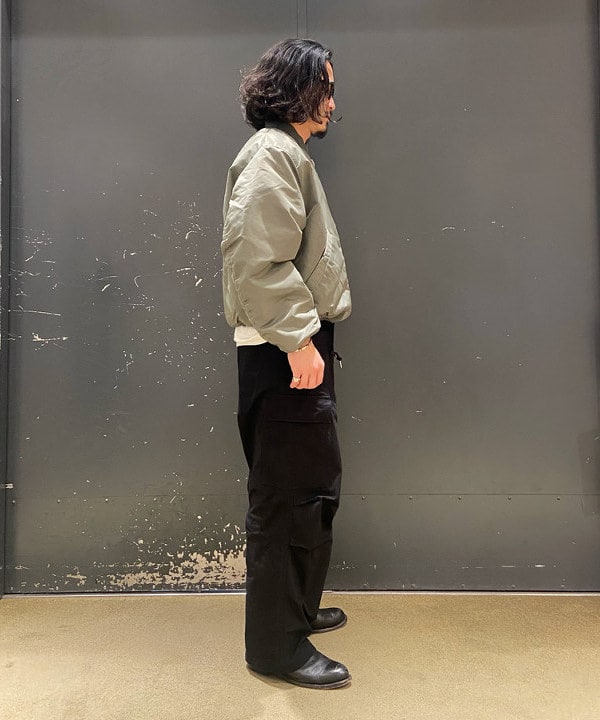 IHA(イハ)さんの「BEAMS WOMEN｜MA-1」を使ったコーディネート