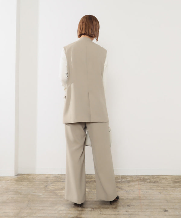 AONO SHIKAMAさんの「BEAMS WOMEN｜ノーカラー ダブルブレスト ジレ＊」を使ったコーディネート