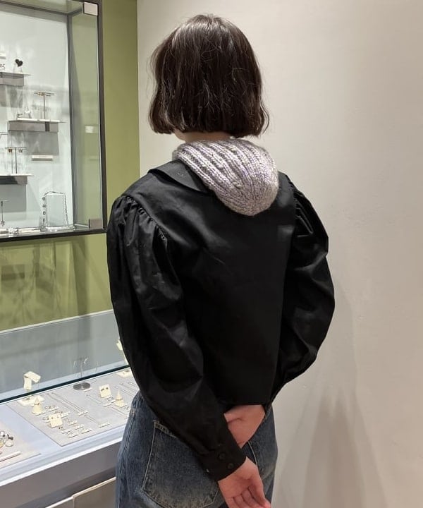神坂 莉子さんの「BEAMS WOMEN｜【別注】La Maison de Lyllis / knit TUM」を使ったコーディネート