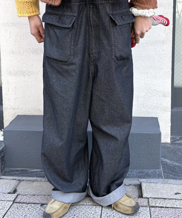 み　う　ちさんの「BEAMS WOMEN｜ナバルボーダー ビッグ ボートネック カットソー」を使ったコーディネート