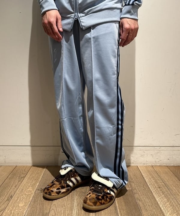 及川 晃さんの「BEAMS WOMEN｜adidas / トラックジャケット」を使ったコーディネート