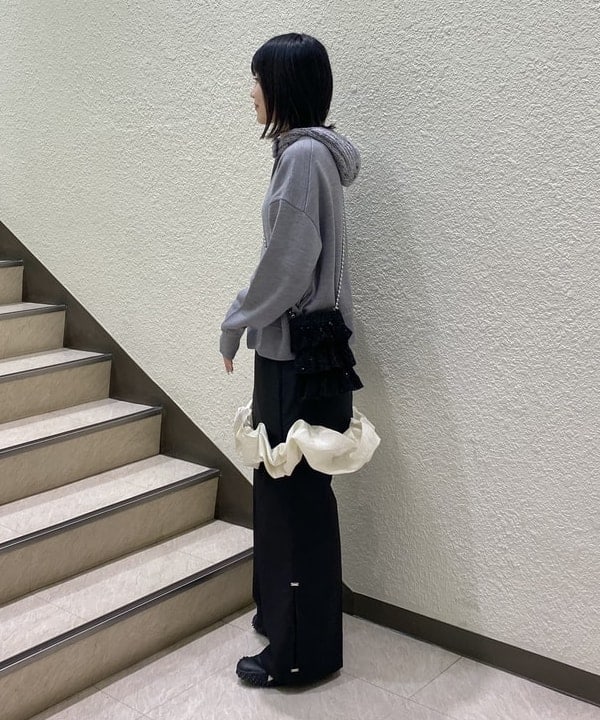 め　め　こさんの「sister jane / Avante Taffeta Mini Skirt」を使ったコーディネート