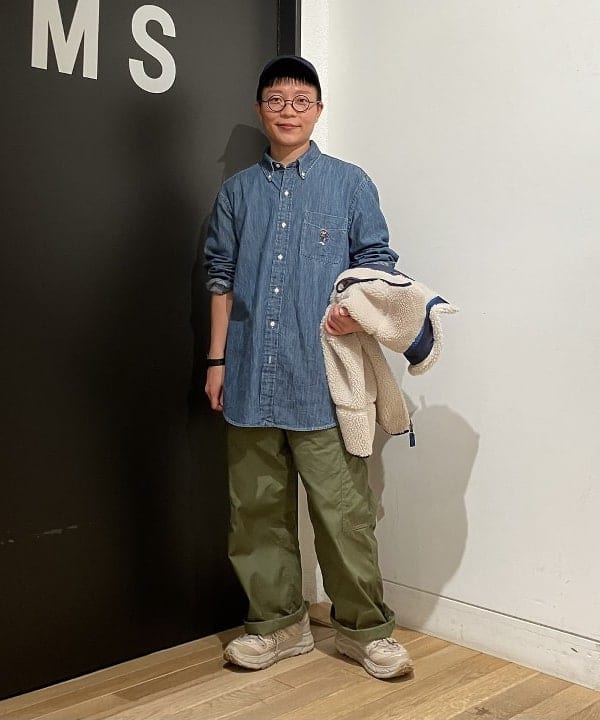 土田 達也さんの「BEAMS WOMEN｜【別注】BUZZ RICKSON'S / ポプリン アーミーパンツ」を使ったコーディネート