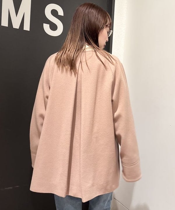 makita mikaさんの「BEAMS WOMEN｜イントレチャート ショルダーバッグ.」を使ったコーディネート