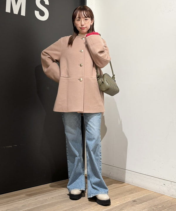 makita mikaさんの「BEAMS WOMEN｜イントレチャート ショルダーバッグ.」を使ったコーディネート