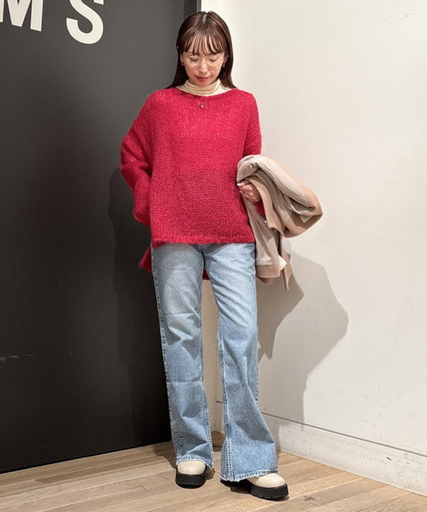 makita mikaさんの「BEAMS WOMEN｜イントレチャート ショルダーバッグ.」を使ったコーディネート