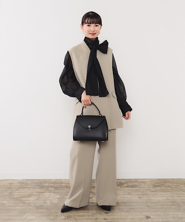 shibataさんの「BEAMS WOMEN｜オーガンジー リボンブラウス」を使ったコーディネート