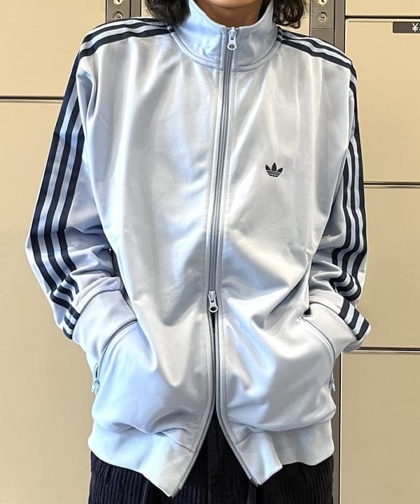 菊田 悠さんの「BEAMS WOMEN｜adidas / トラックジャケット」を使ったコーディネート