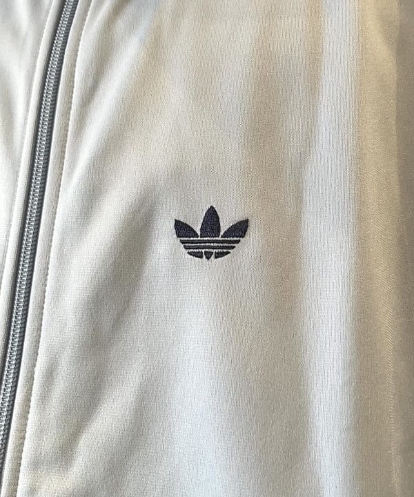菊田 悠さんの「BEAMS WOMEN｜adidas / トラックジャケット」を使ったコーディネート