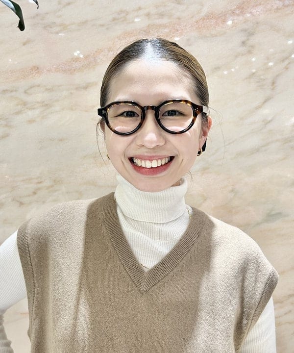 佐藤 美樹さんの「BEAMS WOMEN｜extreme cashmere / SPENCER ニット ベスト」を使ったコーディネート