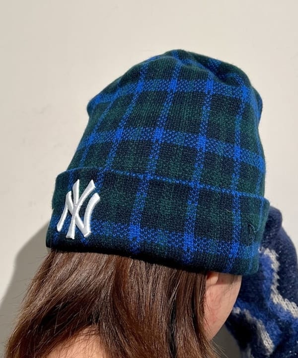 関澤 佑樹さんの「BEAMS WOMEN｜【別注】NEW ERA / Cuff Knit Cap」を使ったコーディネート