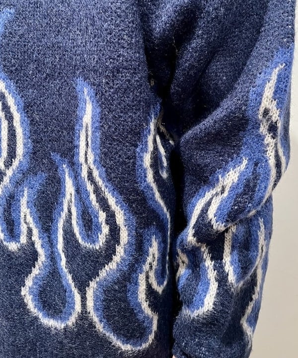関澤 佑樹さんの「BEAMS WOMEN｜【別注】NEW ERA / Cuff Knit Cap」を使ったコーディネート