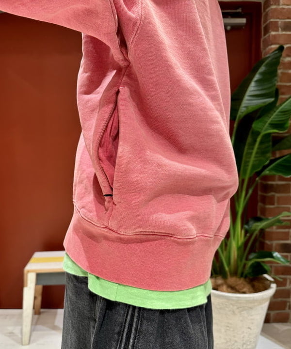 Ryohei Takataさんの「BEAMS WOMEN｜リバーシブル ダウン フライトジャケット」を使ったコーディネート