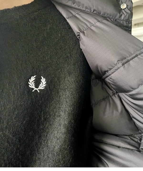 高遠 恒巳さんの「BEAMS WOMEN｜【別注】FRED PERRY / ロゴ ジャカード ビーニー」を使ったコーディネート