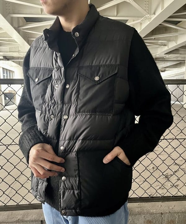 高遠 恒巳さんの「BEAMS WOMEN｜【別注】FRED PERRY / ロゴ ジャカード ビーニー」を使ったコーディネート